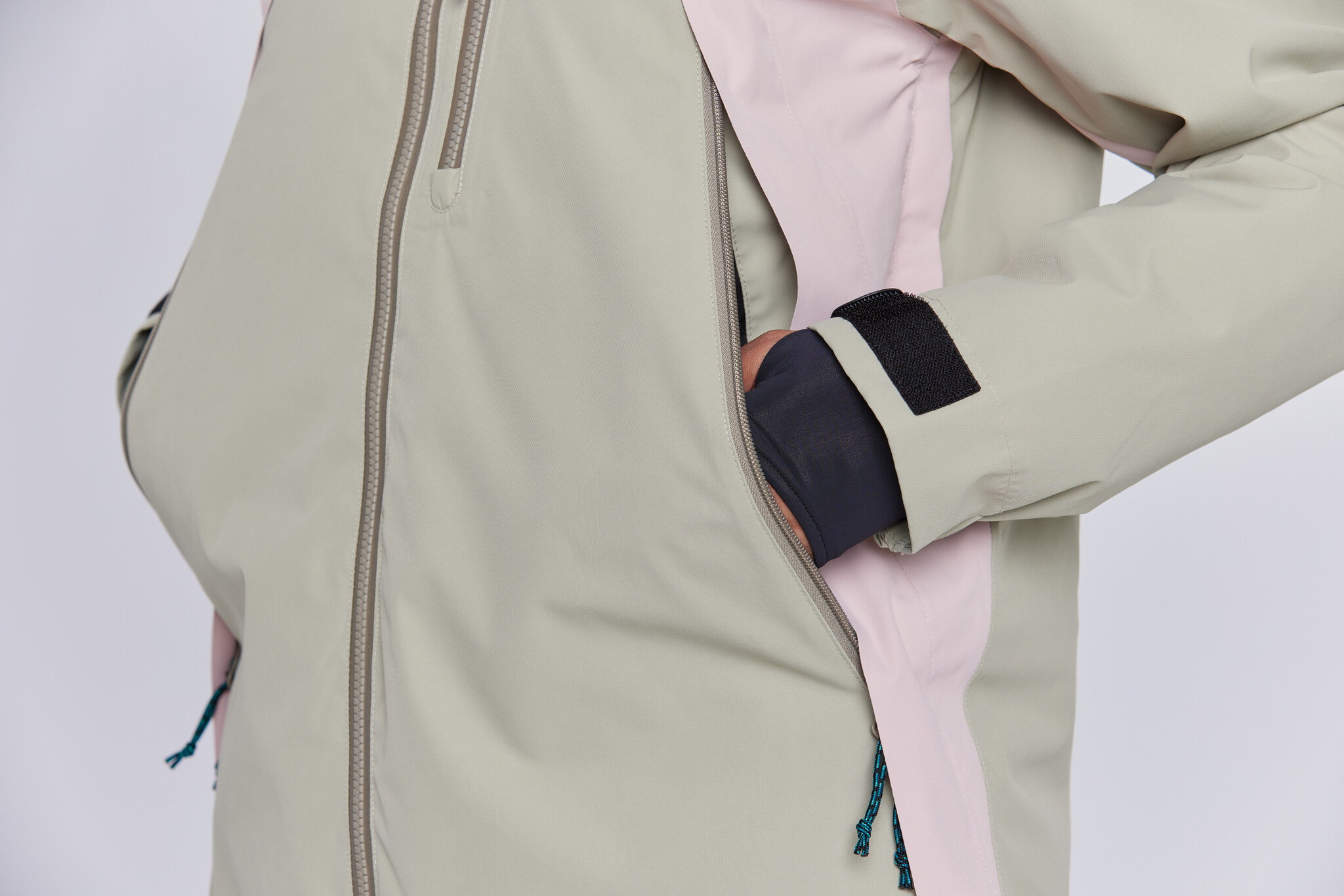 Airblaster Airblaster Women's Sassy Beast Jacket (24/25)