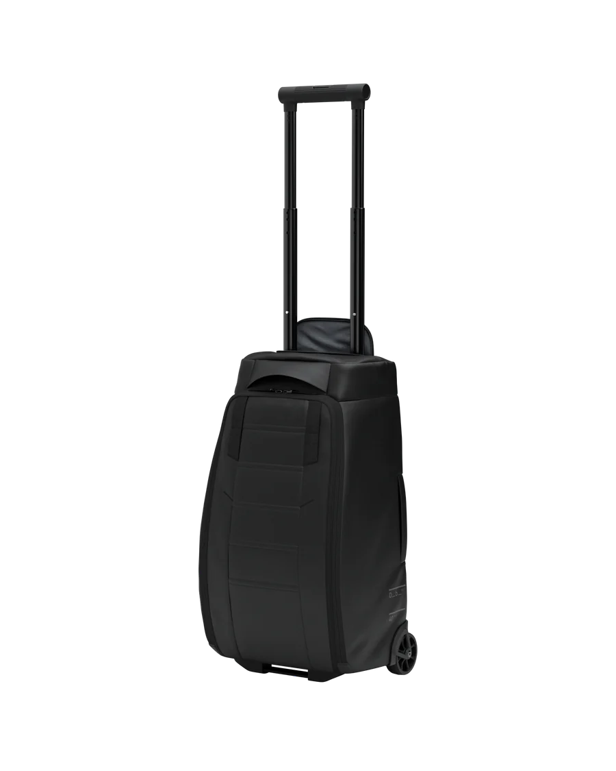 D_b_ D_b_ Hugger Roller Bag Carry-on 40L