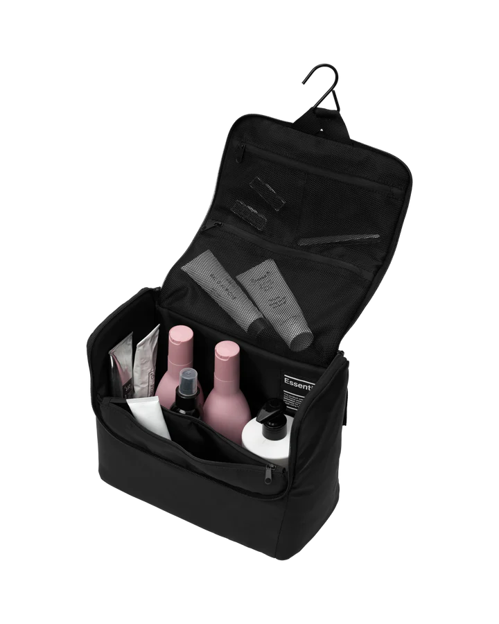 D_b_ D_b_ Essential Wash Bag