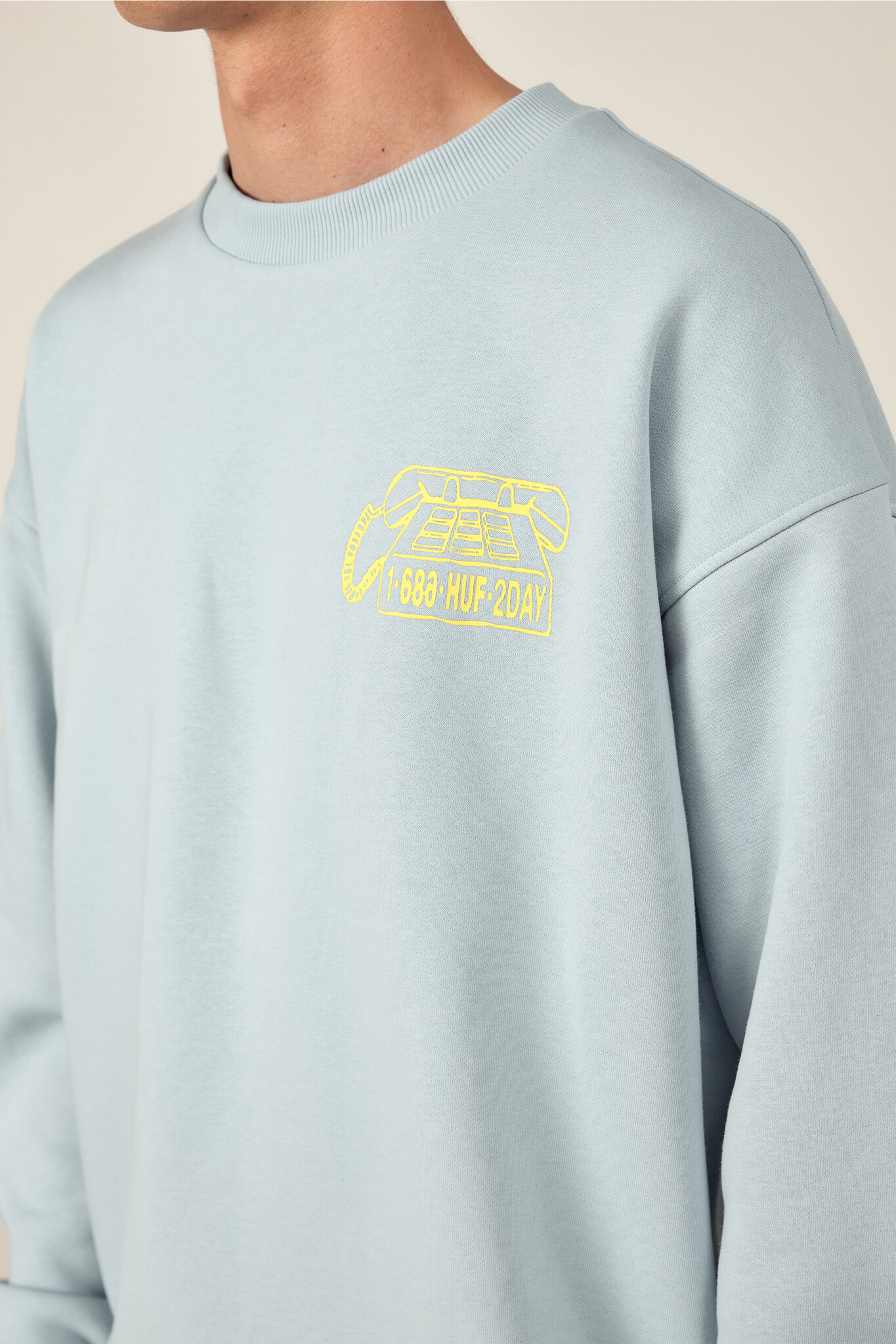 686 686 x Huf Premium Heavyweight Crew