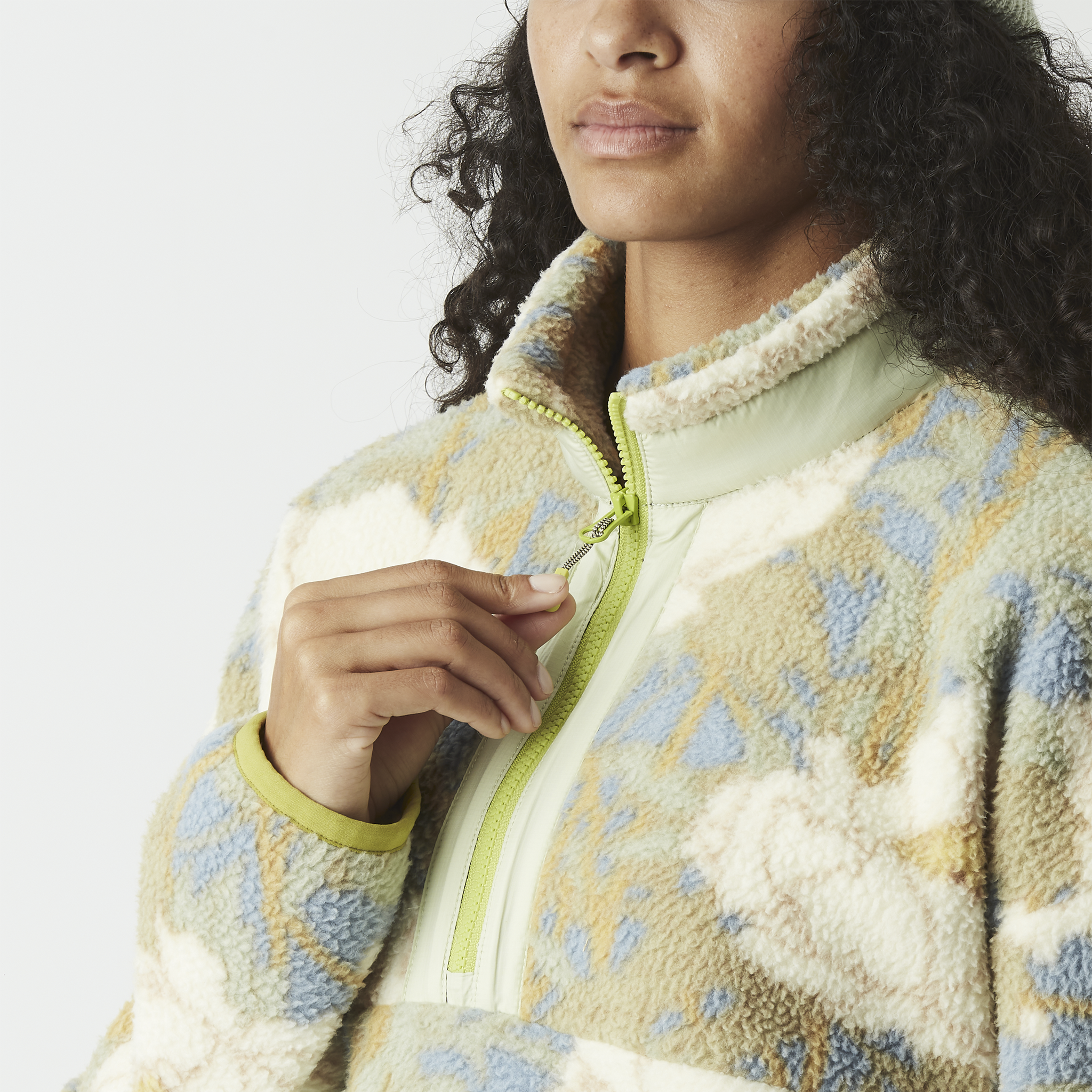 Picture Picture Women's Zelkova 1/4 Zip Fleece