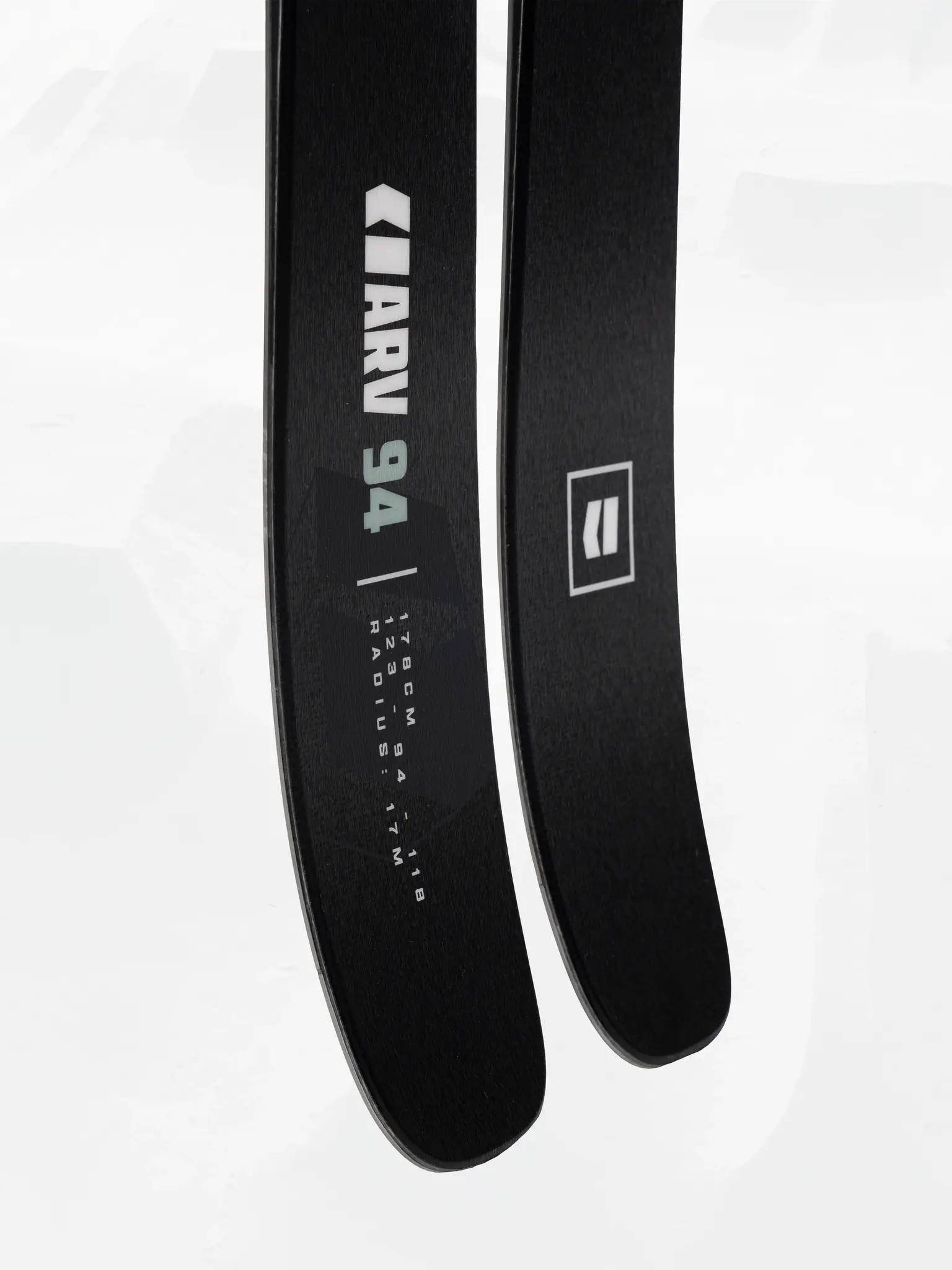 Armada Armada ARV 94 Black Edition Skis