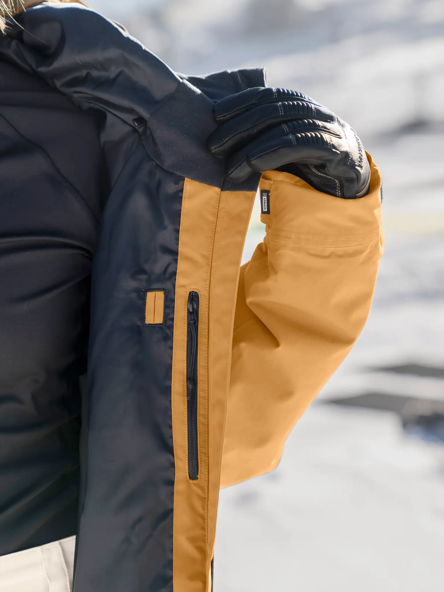 Armada Armada Women's Nylie 2L Insulated Jacket