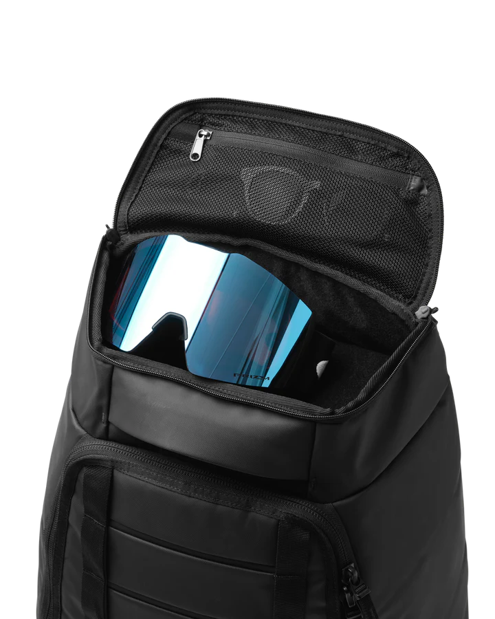 D_b_ D_b_ Hugger Bootpack 45L