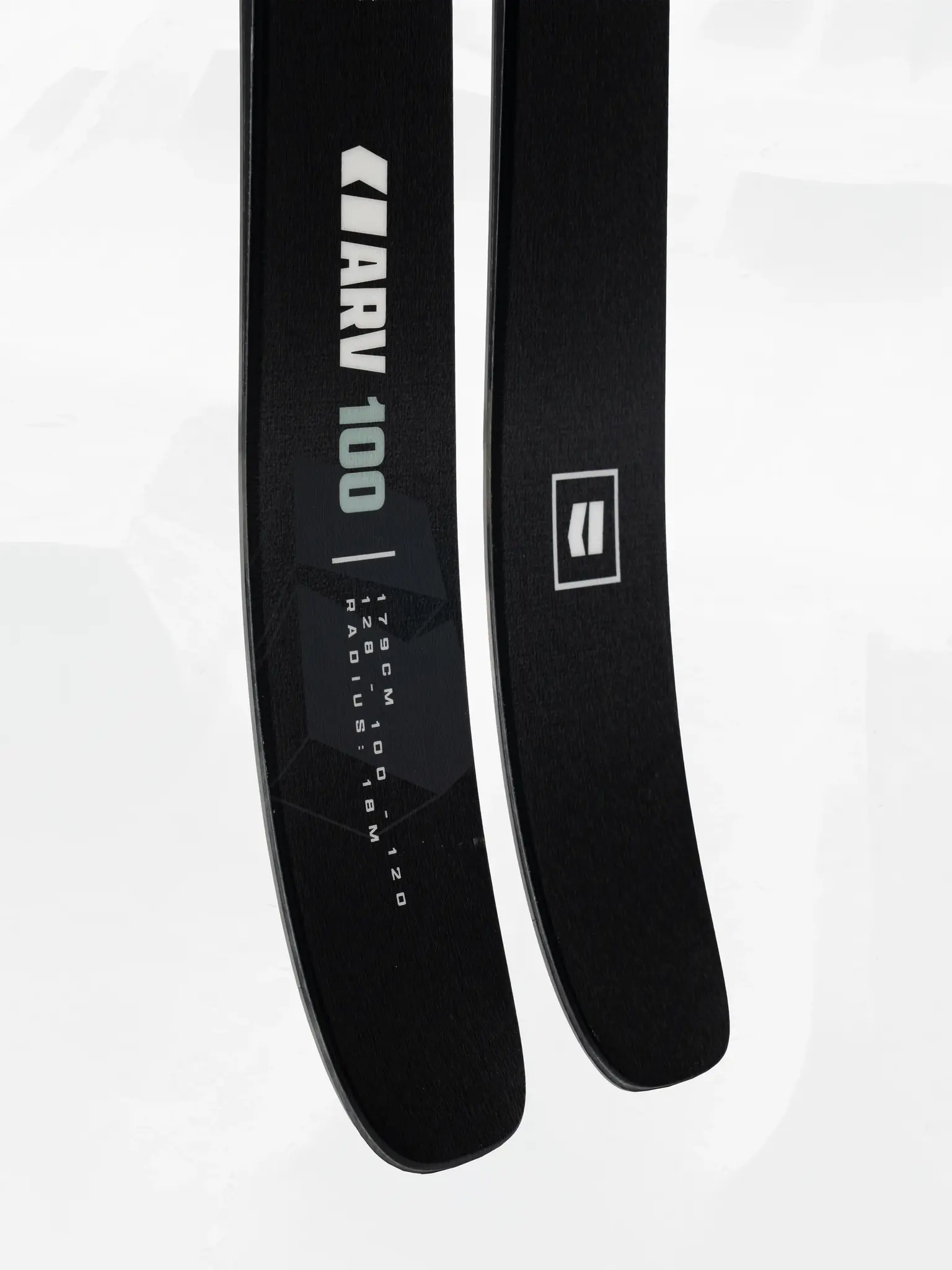 Armada Armada ARV 100 Black Edition Skis