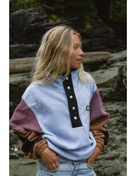 Notice The Reckless. Notice the Reckless Women's Vagabond Cropped Fleece