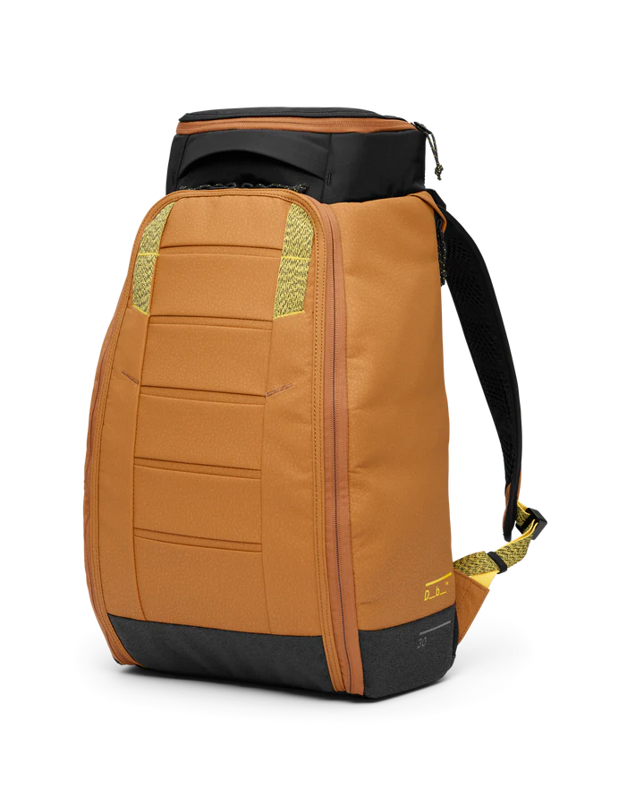 D_b_ D_b_ Hugger Backpack 30L