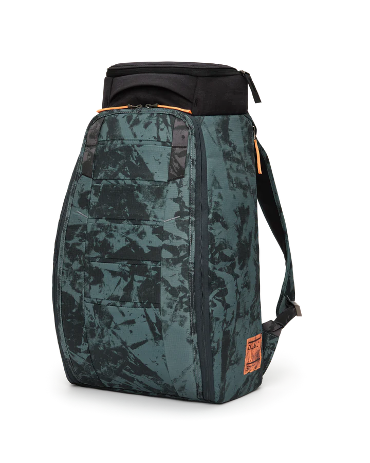 D_b_ D_b_ Hugger Backpack 30L