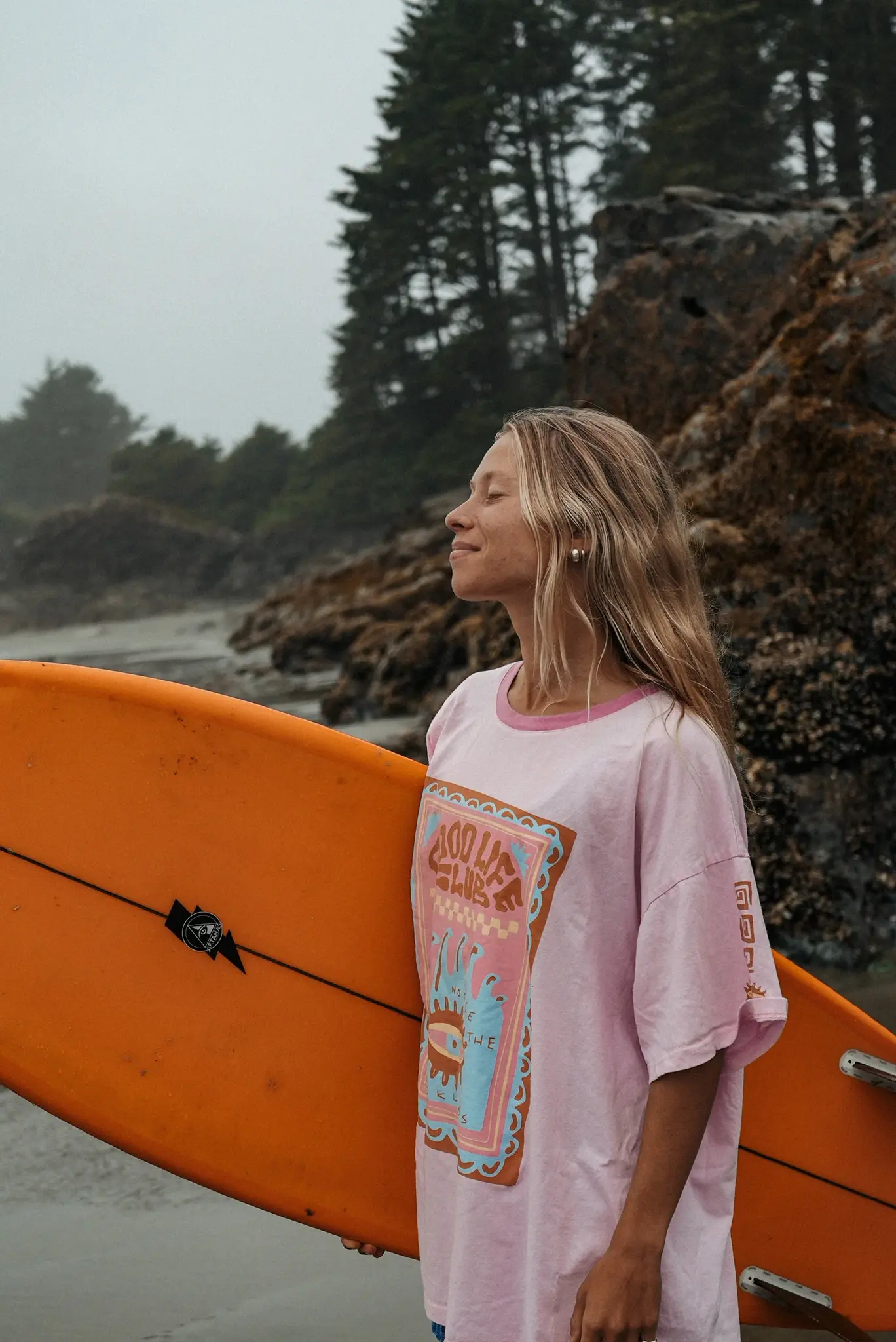 Notice The Reckless. Notice the Reckless Women's Good Vibes Oversized Tee