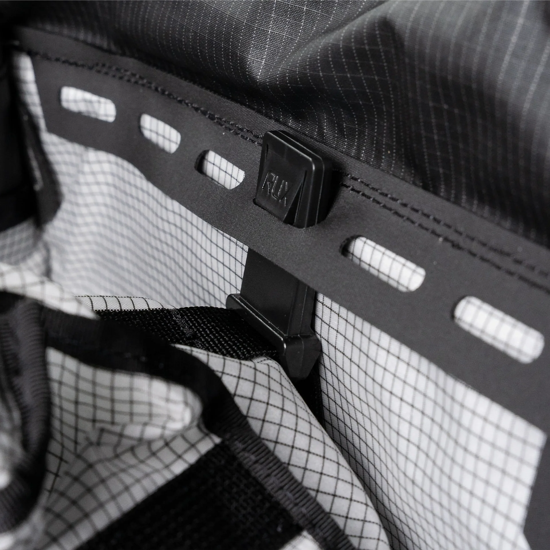 RUX RUX Duffel Box 75L