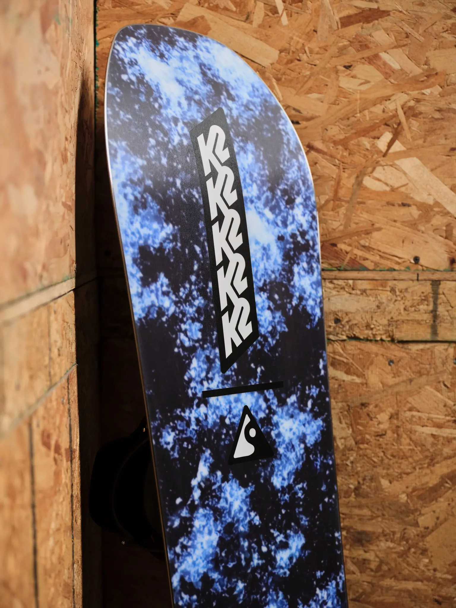 K2 Snowboard K2 Unisex Commonwealth Snowboard