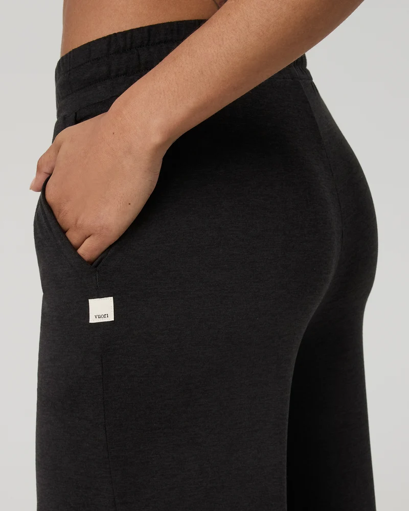Vuori Vuori Women's Halo Essential Wideleg Pant