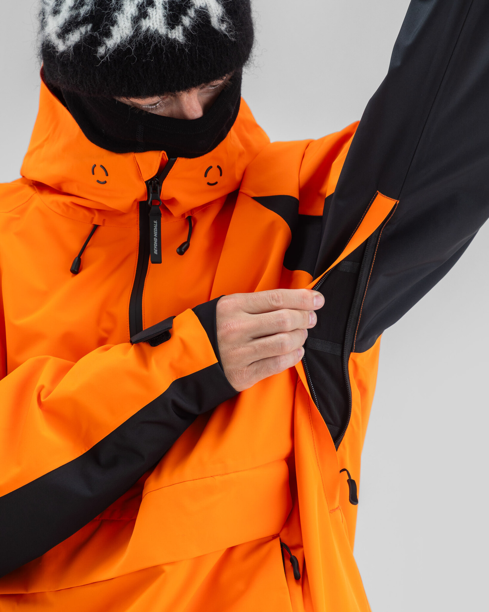 Beyond Medals Beyond Medals Unisex Retro Anorak 2L