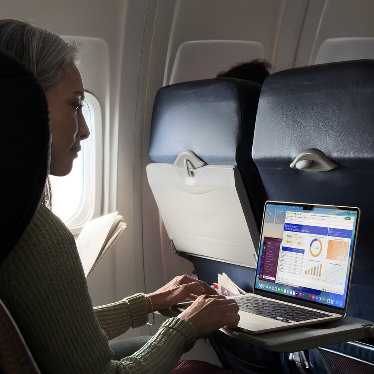 Apple MacBook Air (13-inch) M5, 10-core CPU and 8-core GPU, 16GB Memory, 512GB Storage