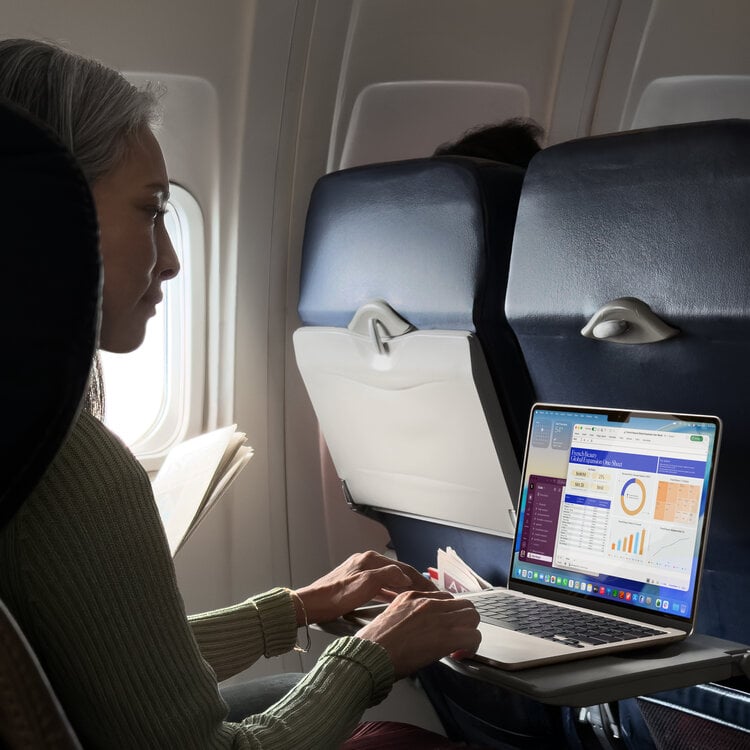 Apple MacBook Air (13-inch) M5