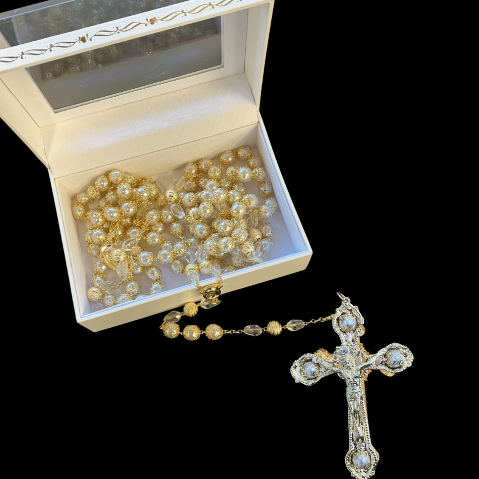 Gold and Pearl Wedding Lasso