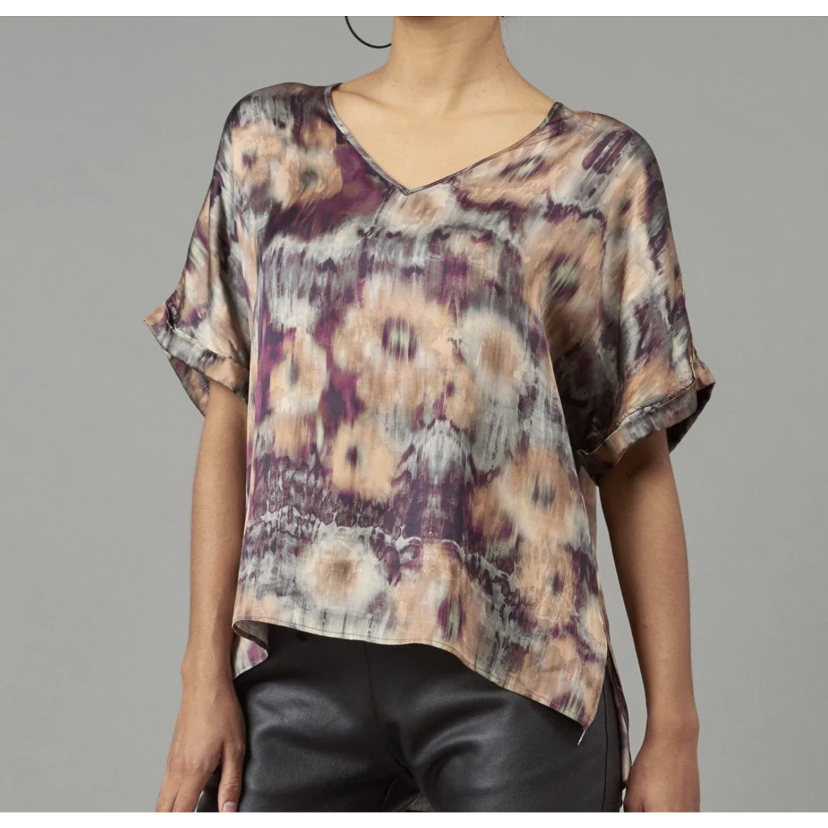 Lola & Sophie Abstract Floral V-Neck Top