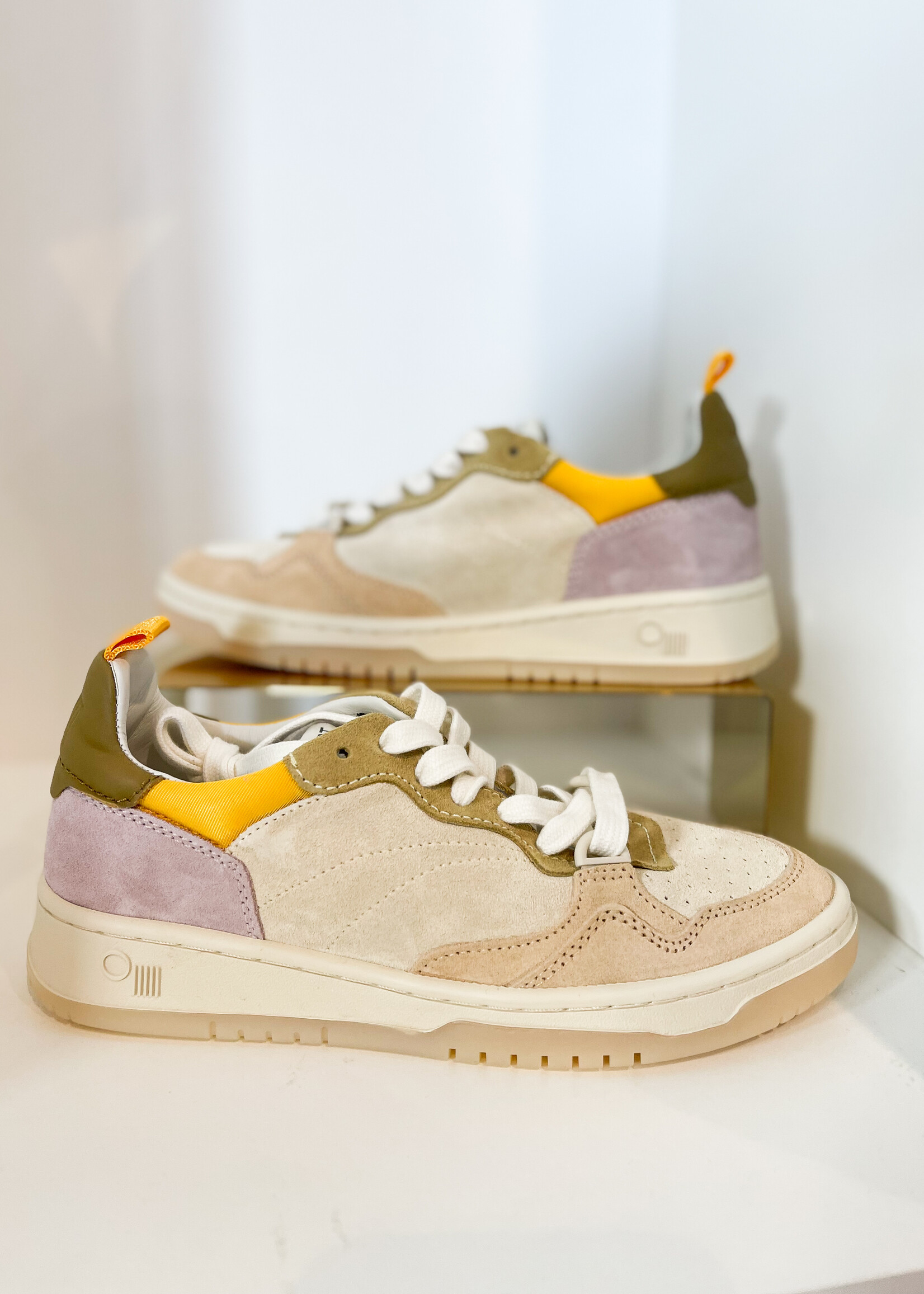 Oncept Phoenix Sneaker