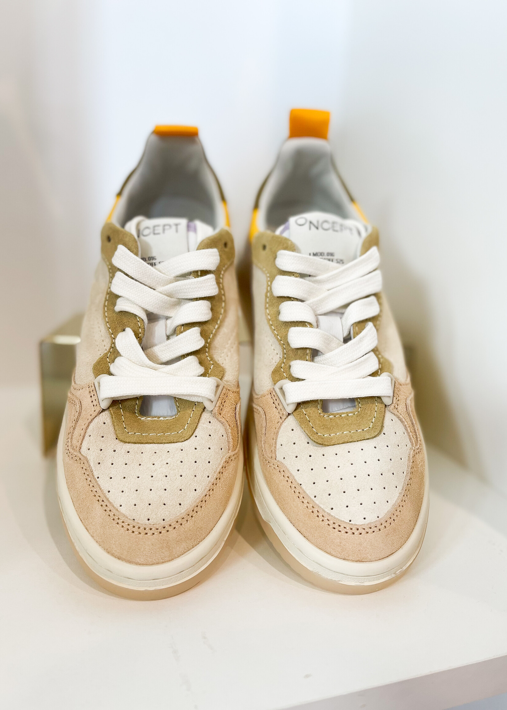 Oncept Phoenix Sneaker