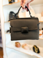 The Fashion Textured Bag W/Flap Closure