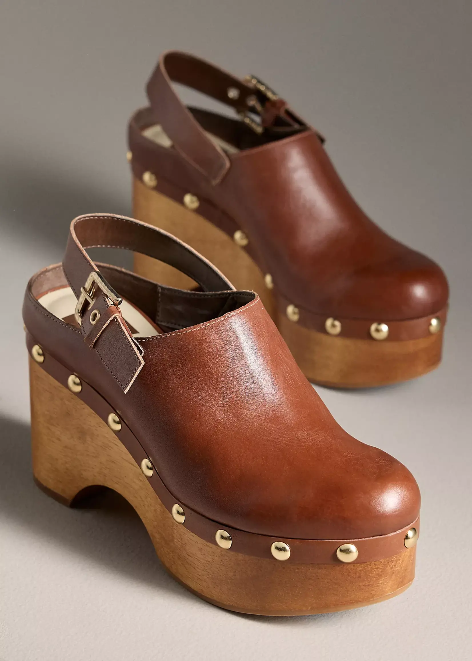 Dolce Vita Footwear, Inc. Adelan