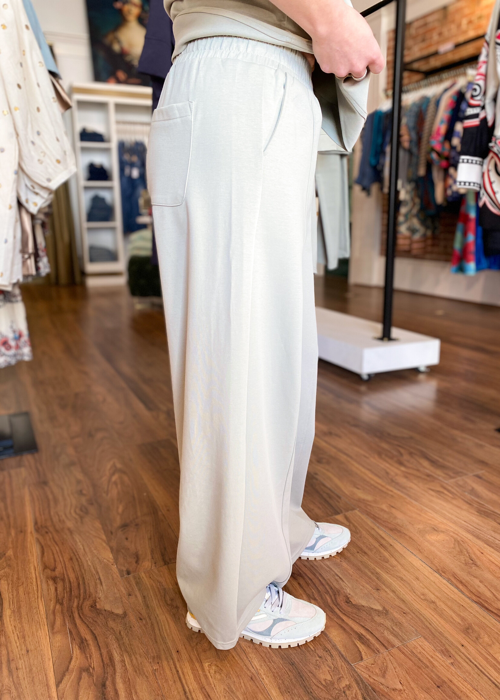 The Fashion Scuba Pant W/Front Seam