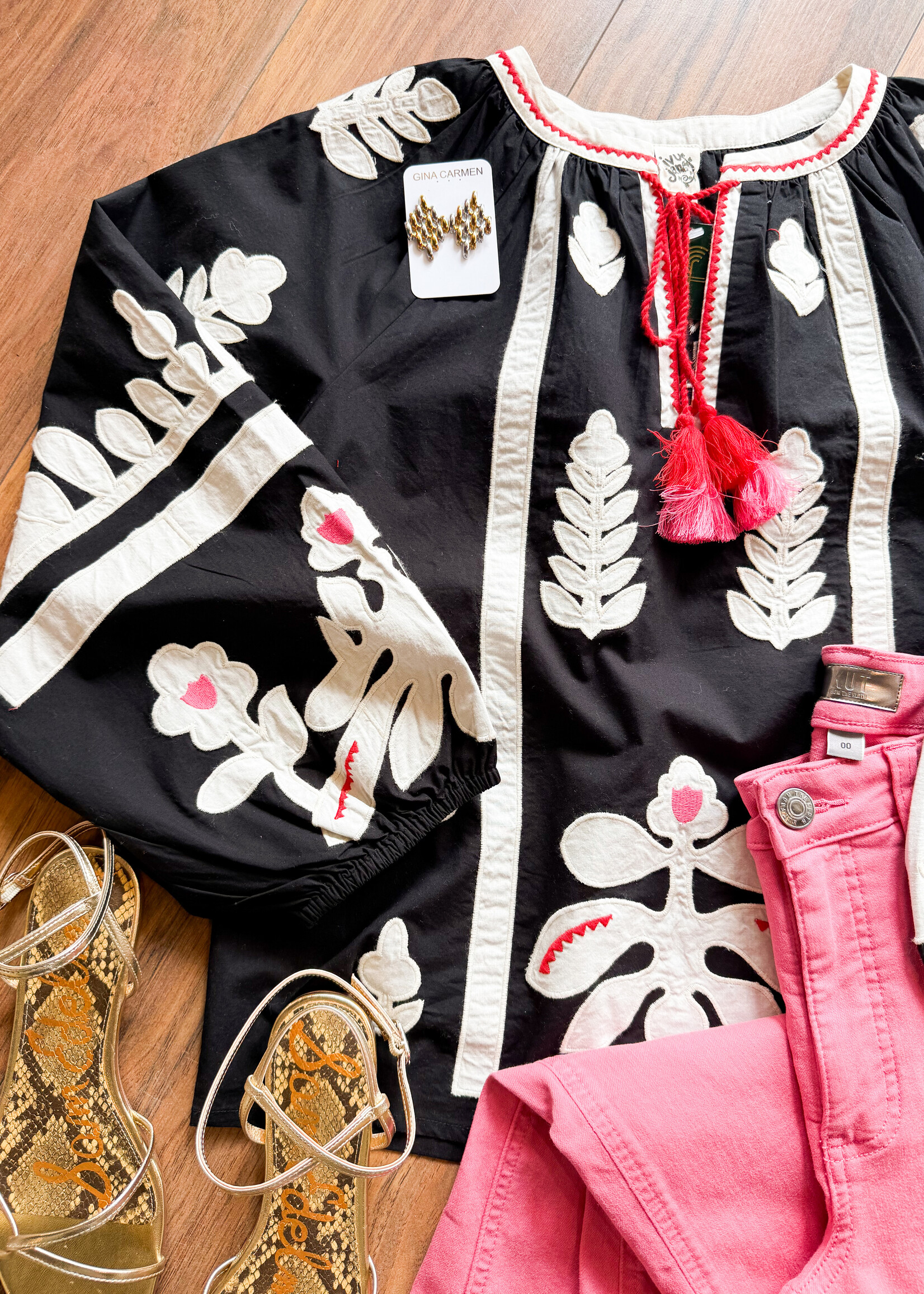 Ivy Jane Split Neck Top W/Applique