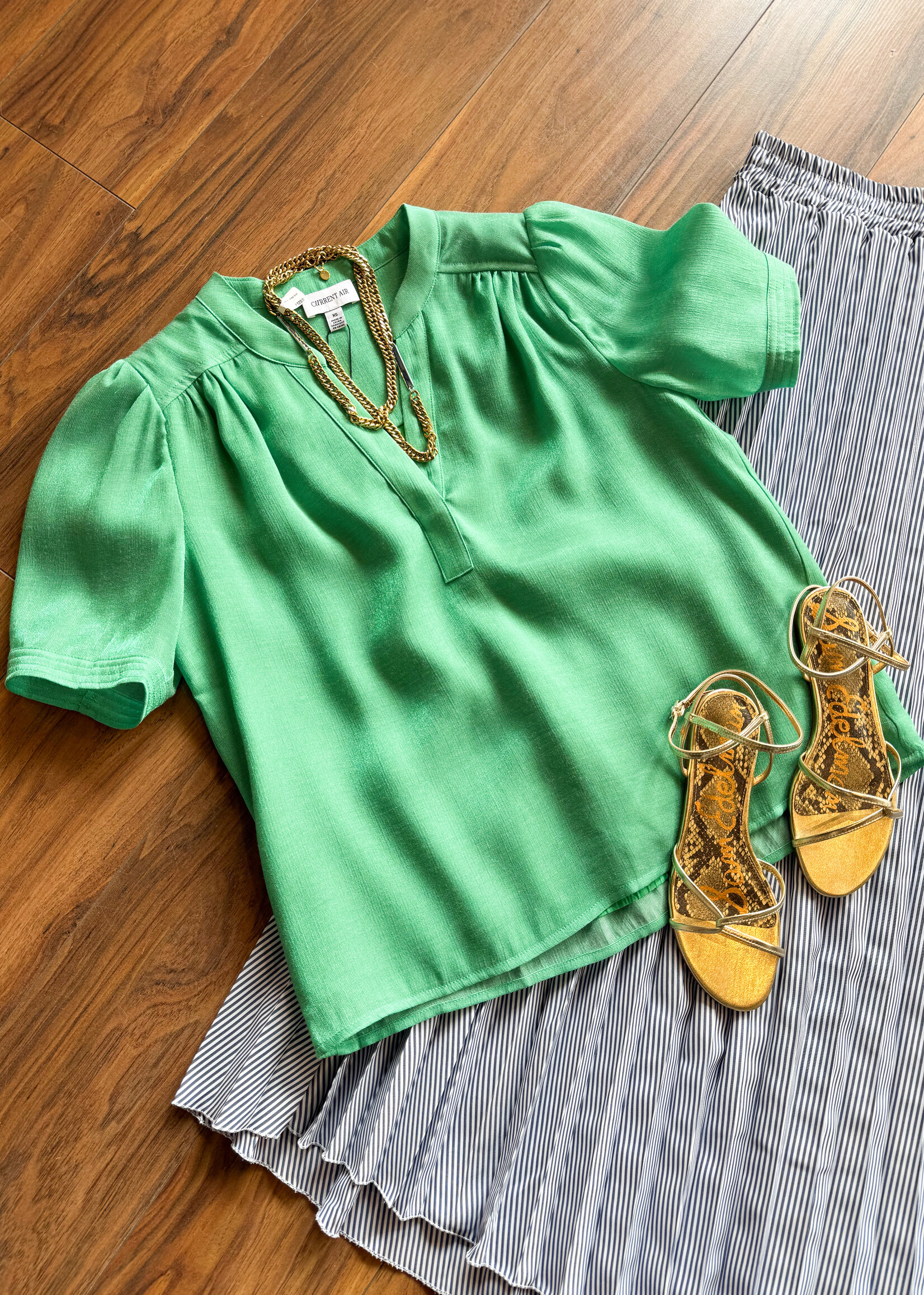 Current Air S/S V-Neck Blouse W/Cuff Detail