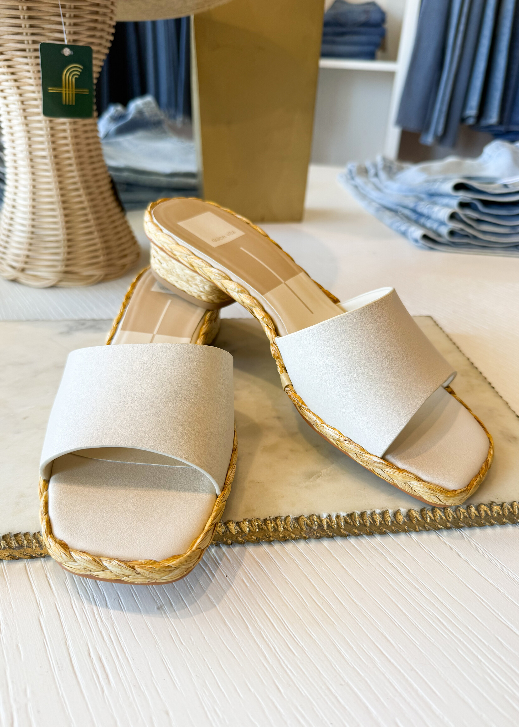 Dolce Vita Footwear, Inc. Dixi