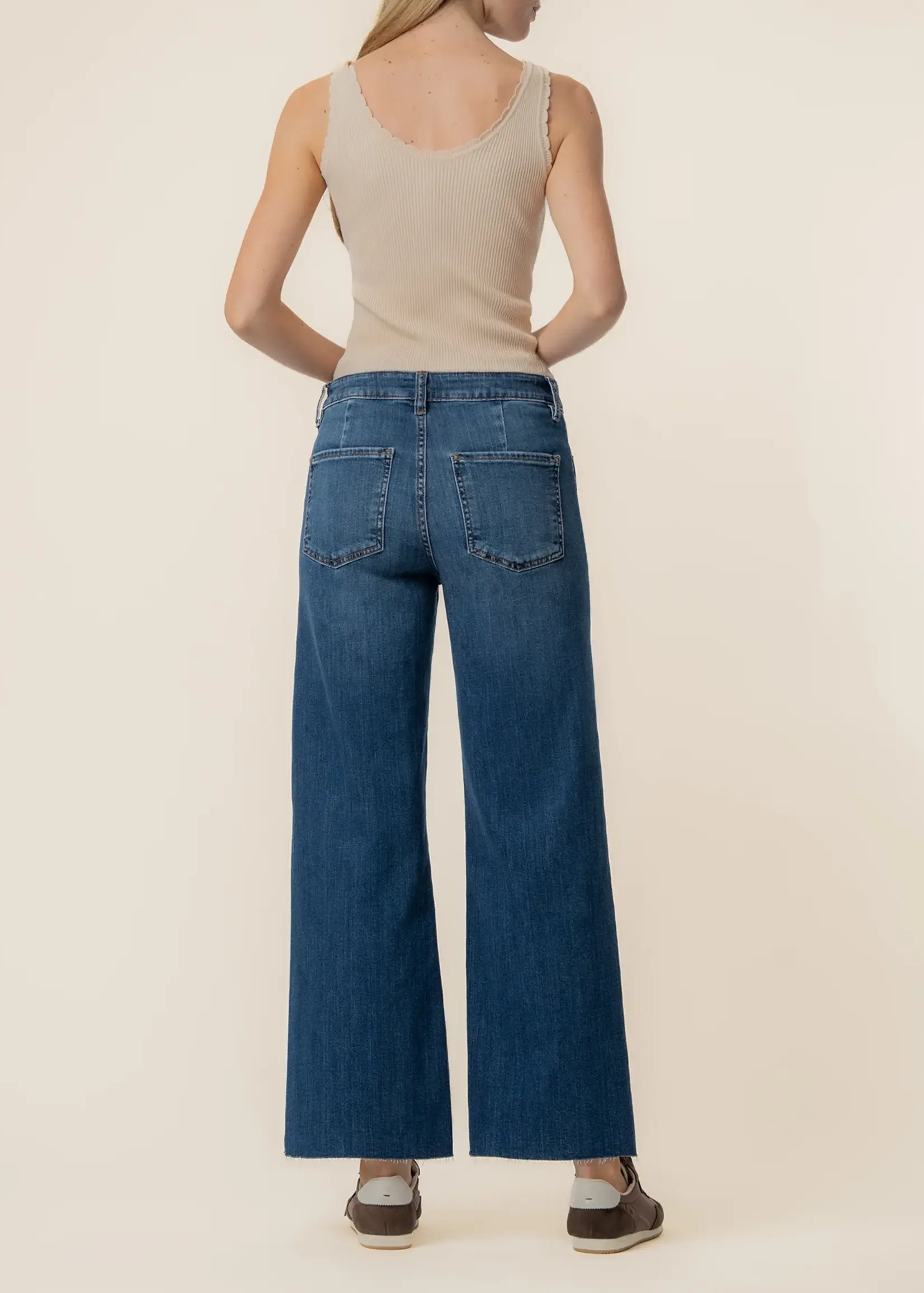 KUT Denim Meg High Rise Wide Leg W/Patch Pockets