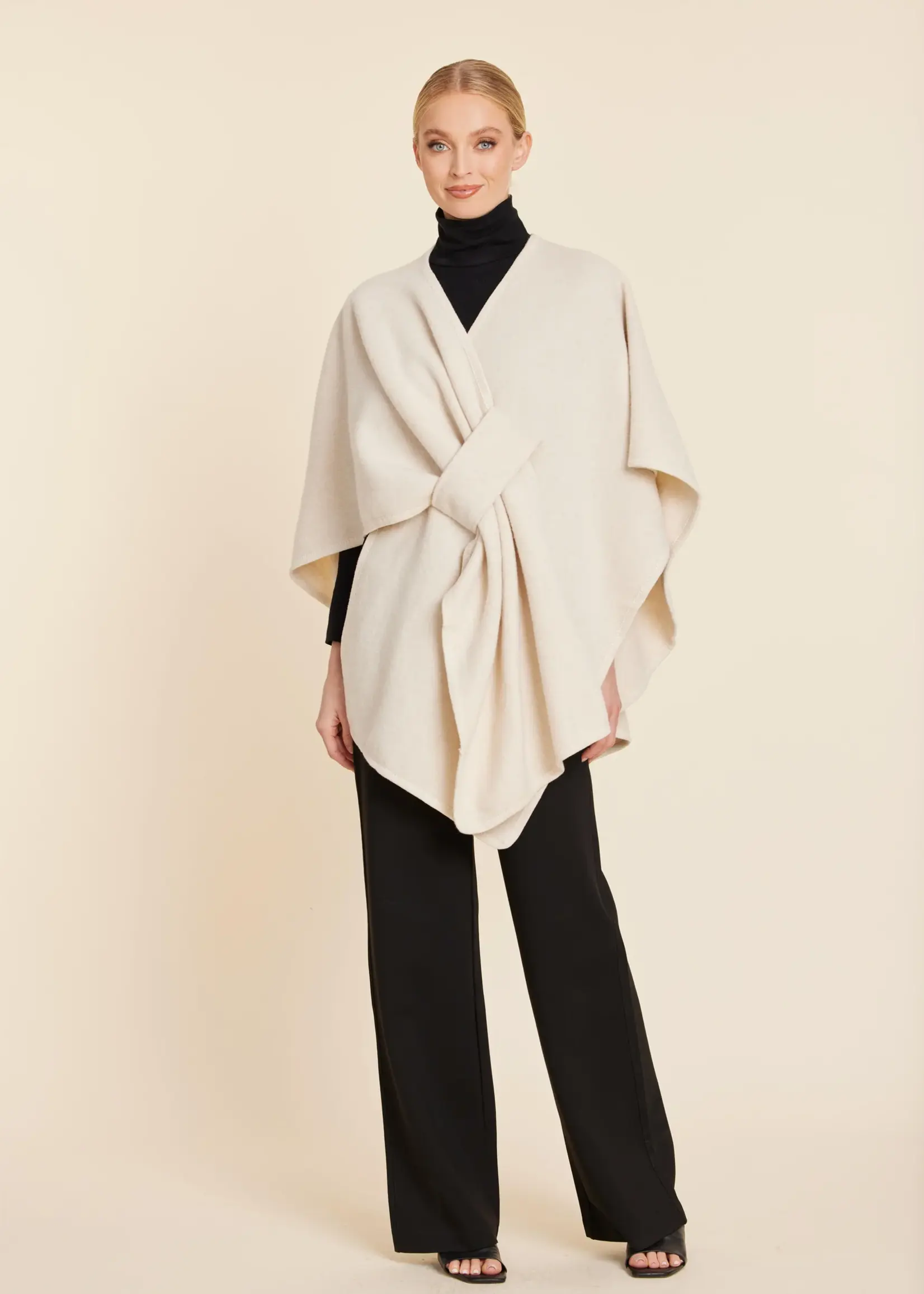 Dolce Cabo Knit Whip Stitch Wrap