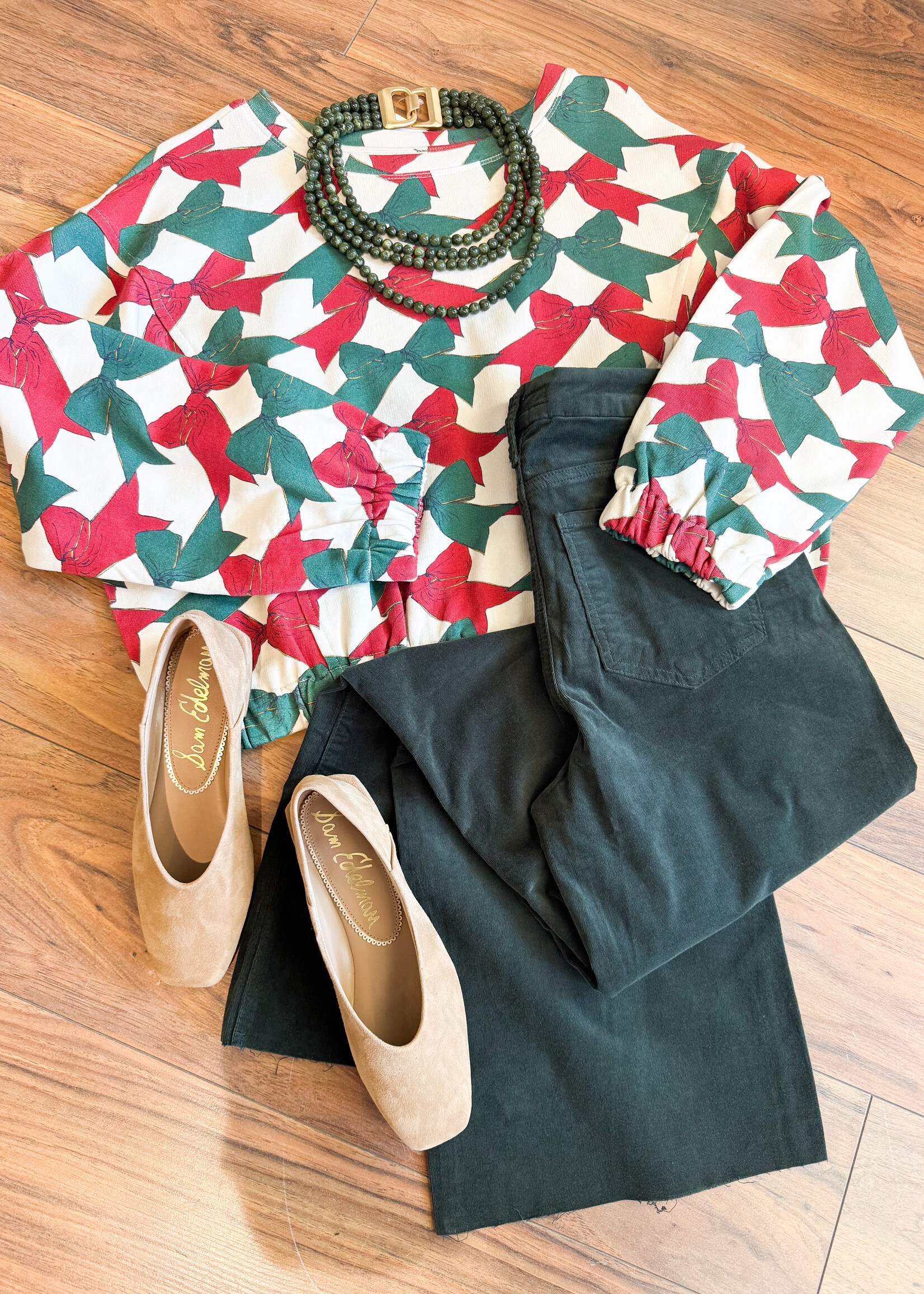 Ivy Jane Long Sleeve Bow Pattern Top