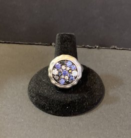 Jewelry - Ring     Size 9.5