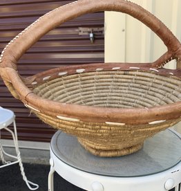 Purple Pigeon Treasures Large wicker basket with Wooden Handle