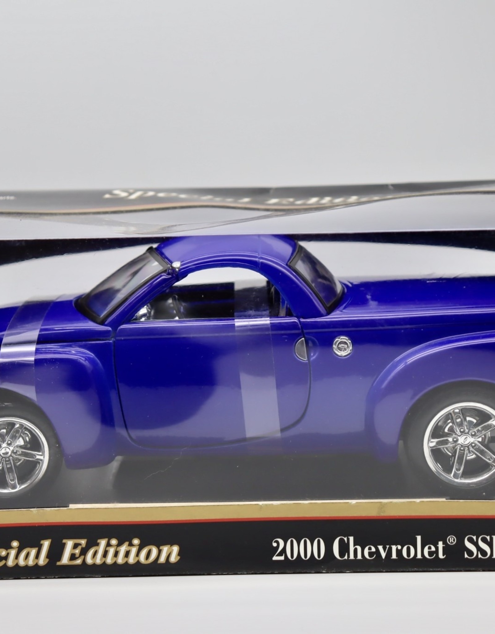 DieCast Car 2000 Chevy SSR - C80