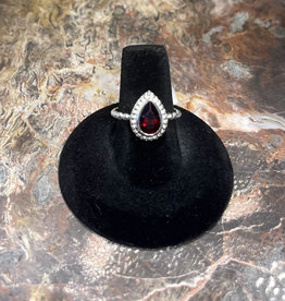 Jewelry - Red Almandine .925 Sz 8