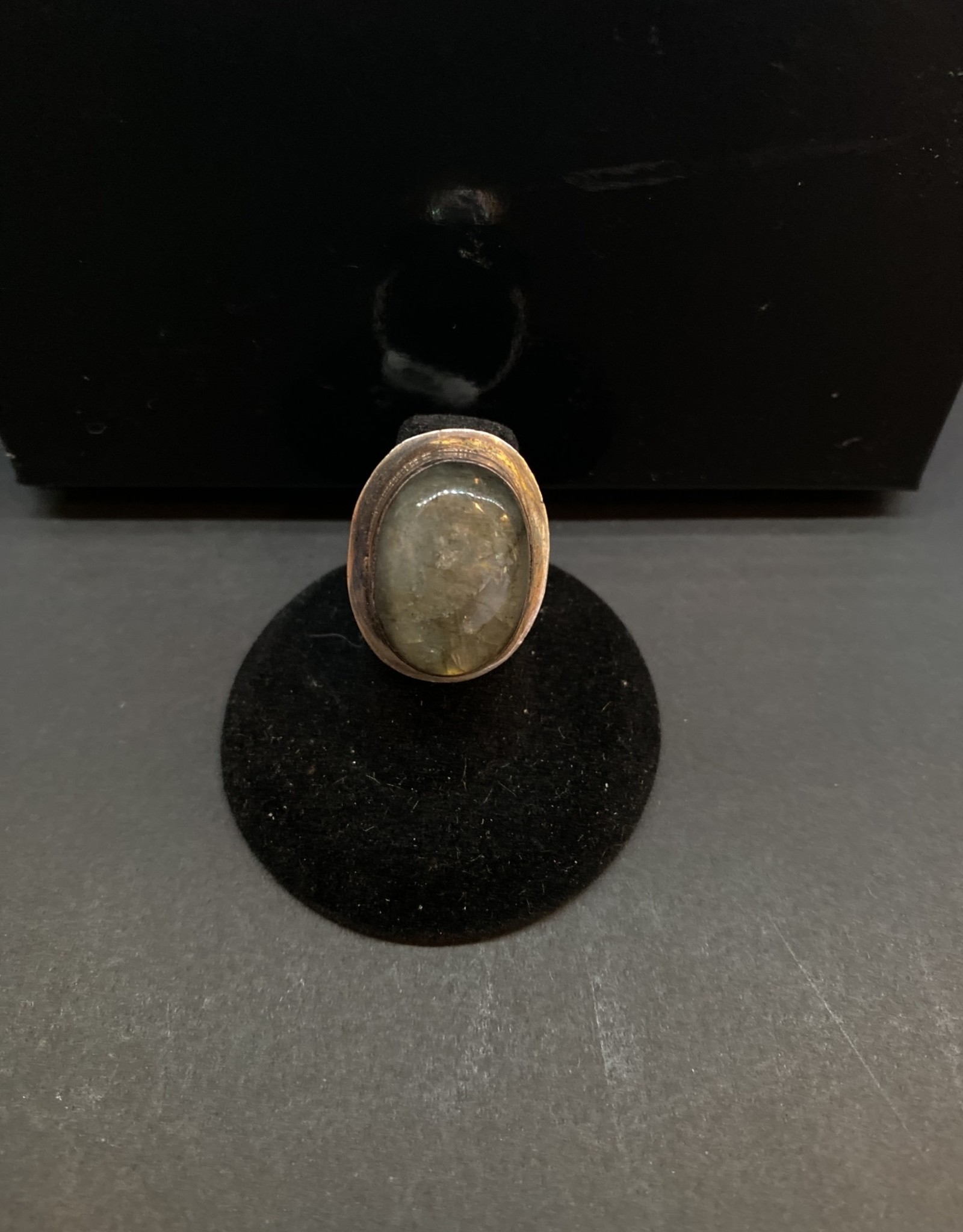 Jewelry - Labradorite Ring sz8