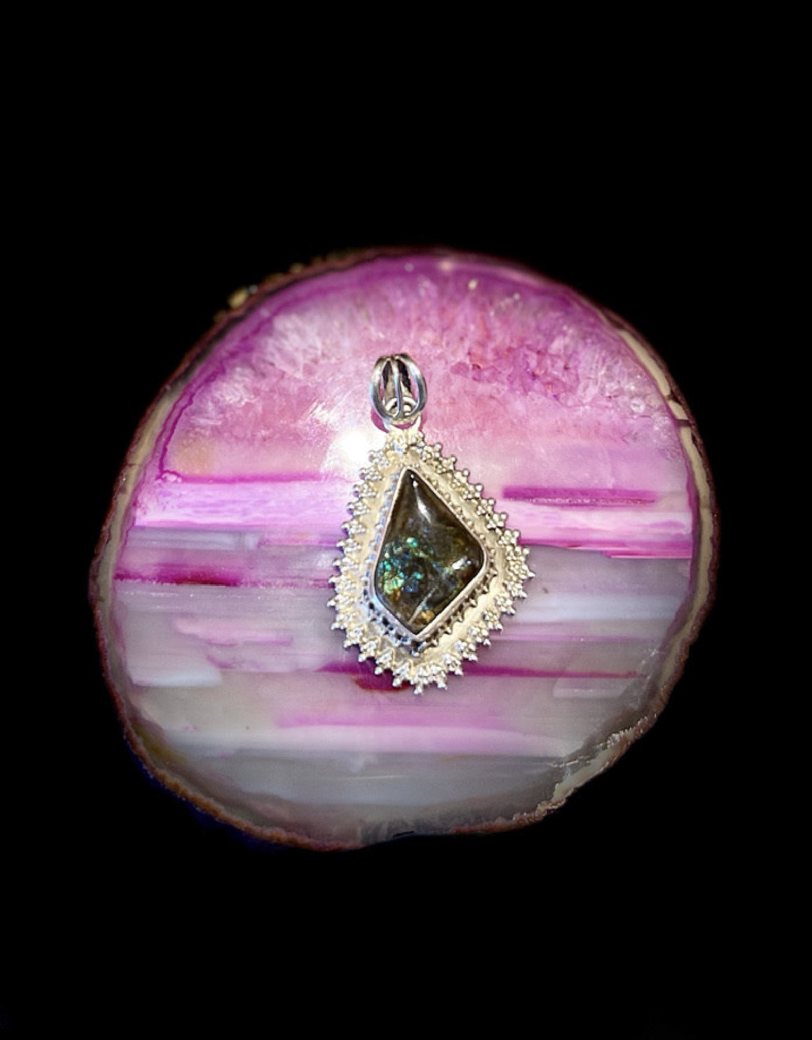 Jewelry - Ammolite Pendent .925