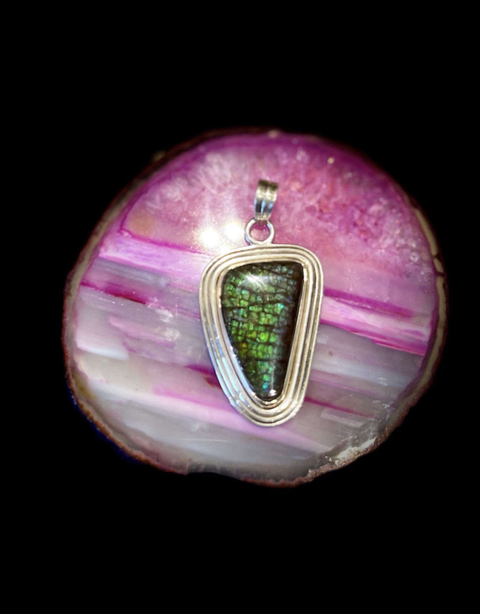 Jewelry - Ammolite Pendent .925