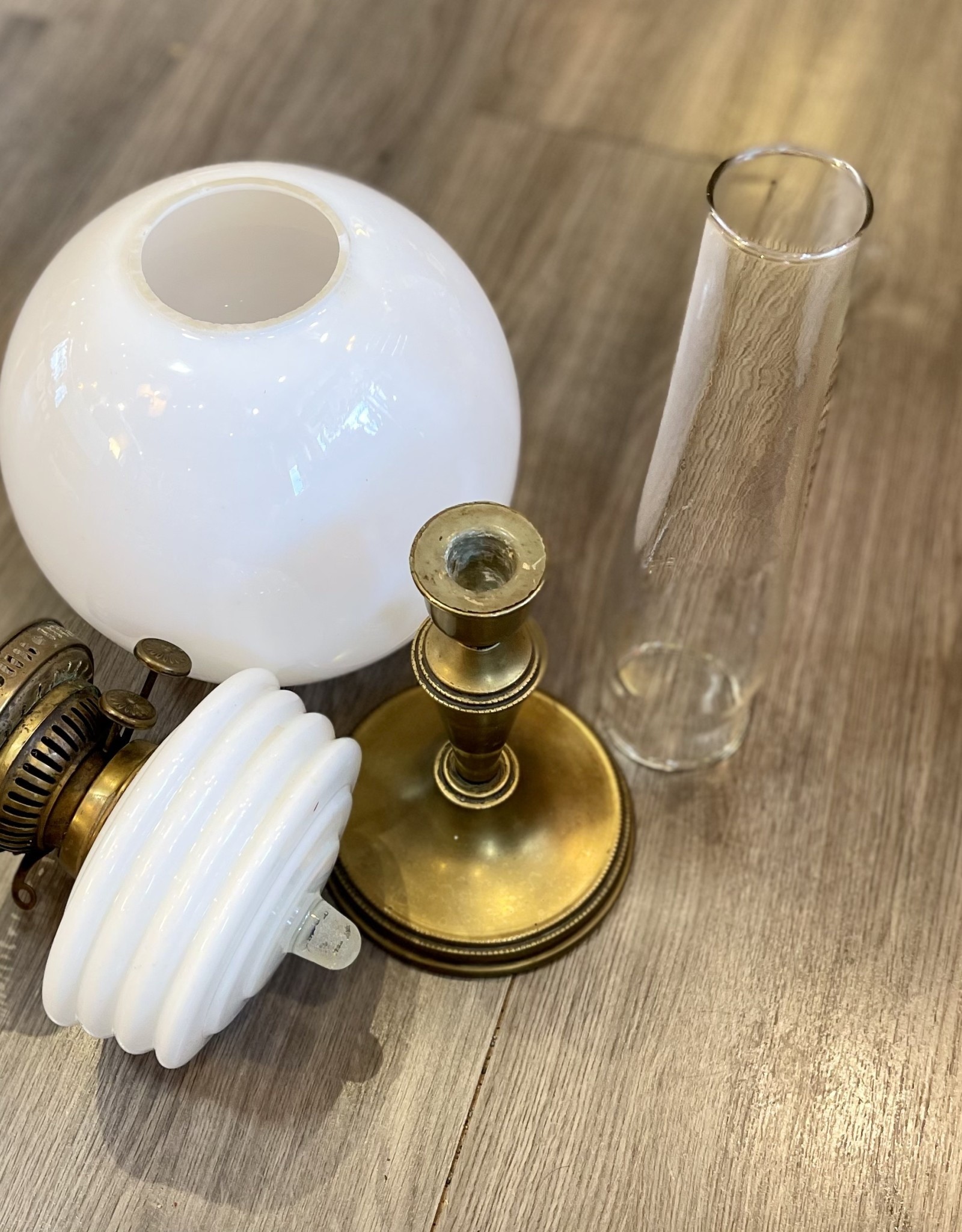 Furniture - Kerosene Lamp