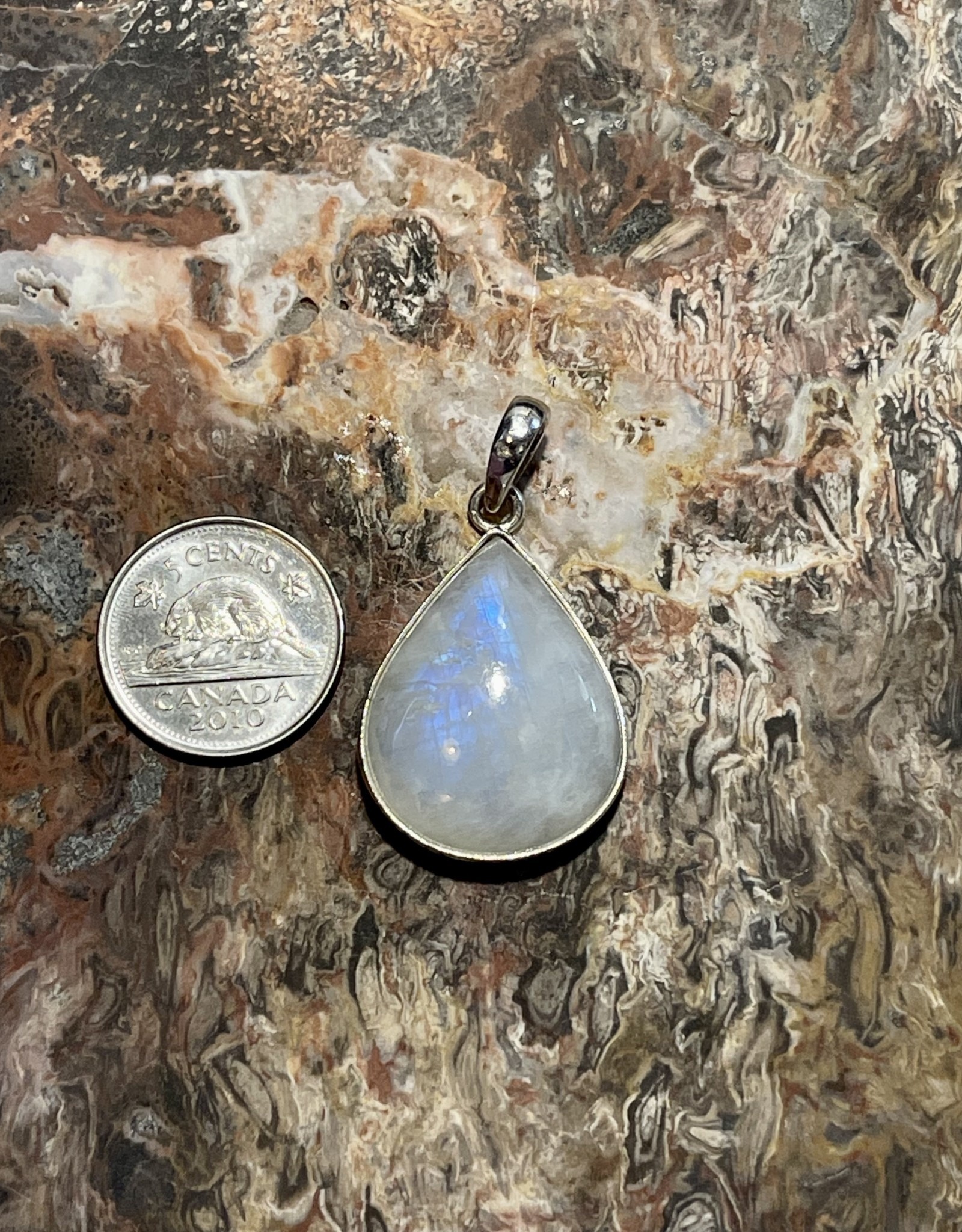 Jewelry - Moon Stone Pendant .925