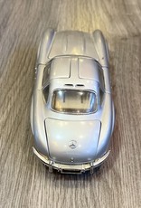 DieCast Car 1954 Mercedes-Benz 300SL  Matt Silver 1:24 Scale - Out of box