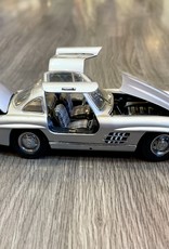 DieCast Car 1954 Mercedes-Benz 300SL  Matt Silver 1:12 Scale - Out of box