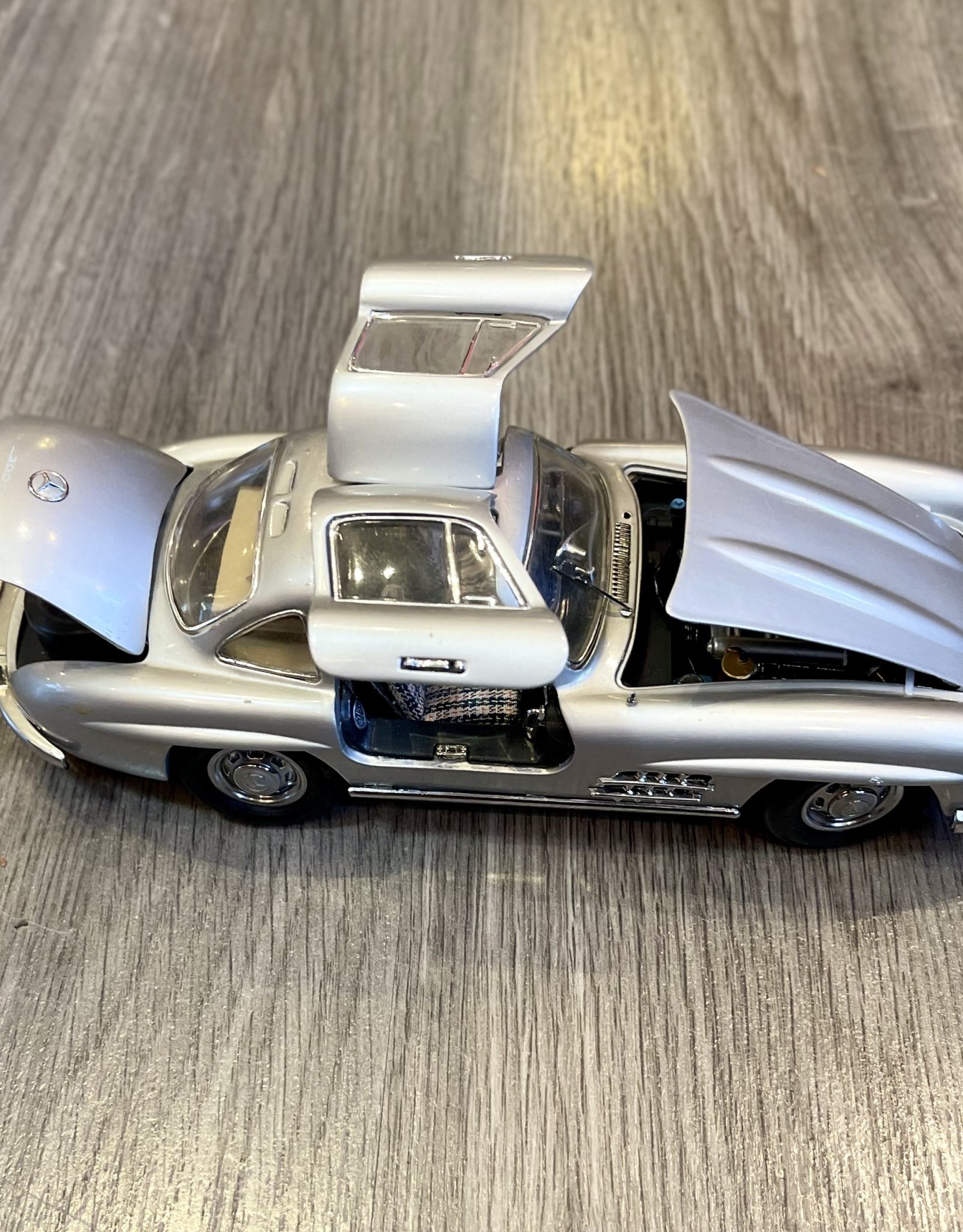 DieCast Car 1954 Mercedes-Benz 300SL  Matt Silver 1:12 Scale - Out of box