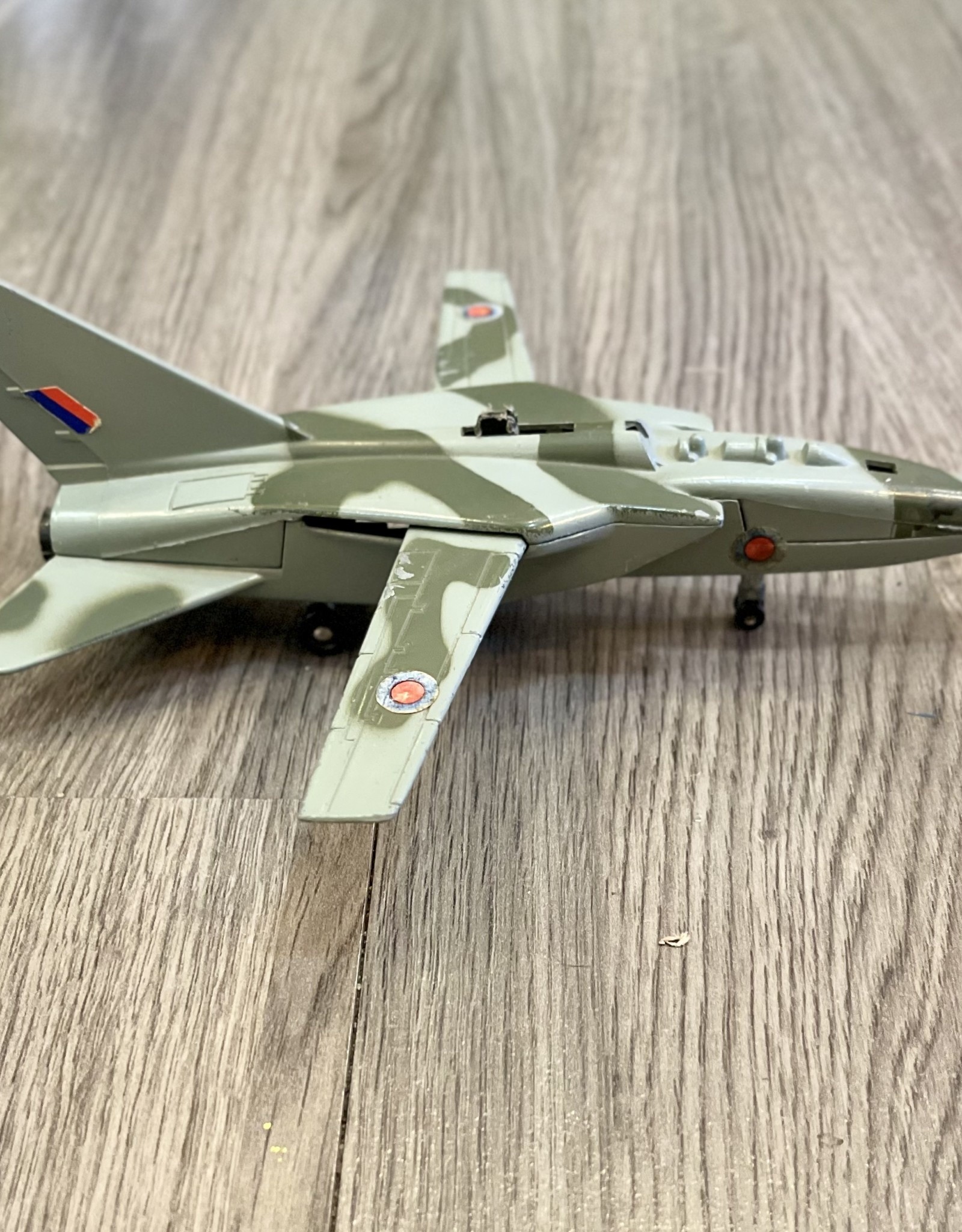 Toys MRCA  Dinky Toys - Fighter Jet