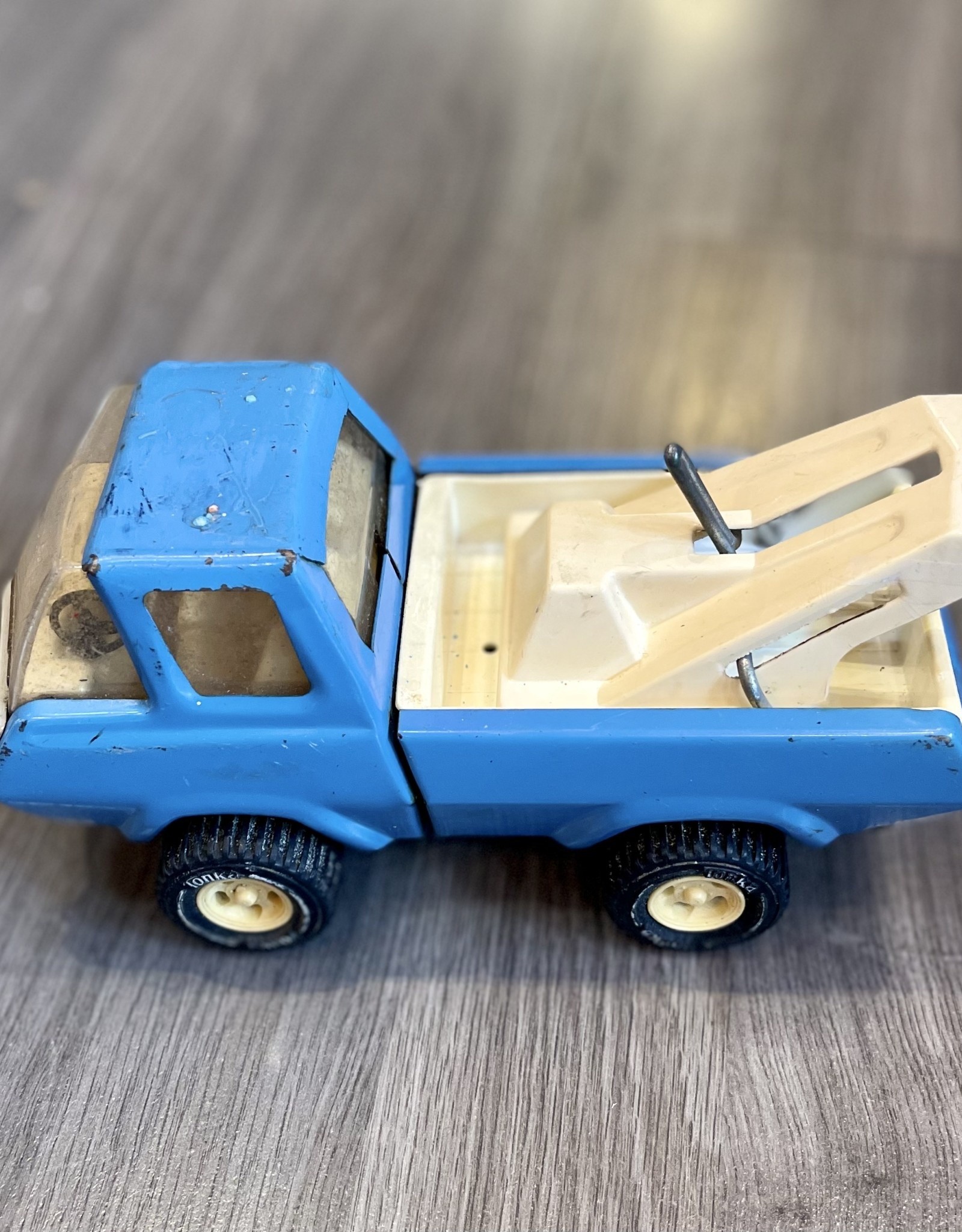 Toys Tonka Tow Truck