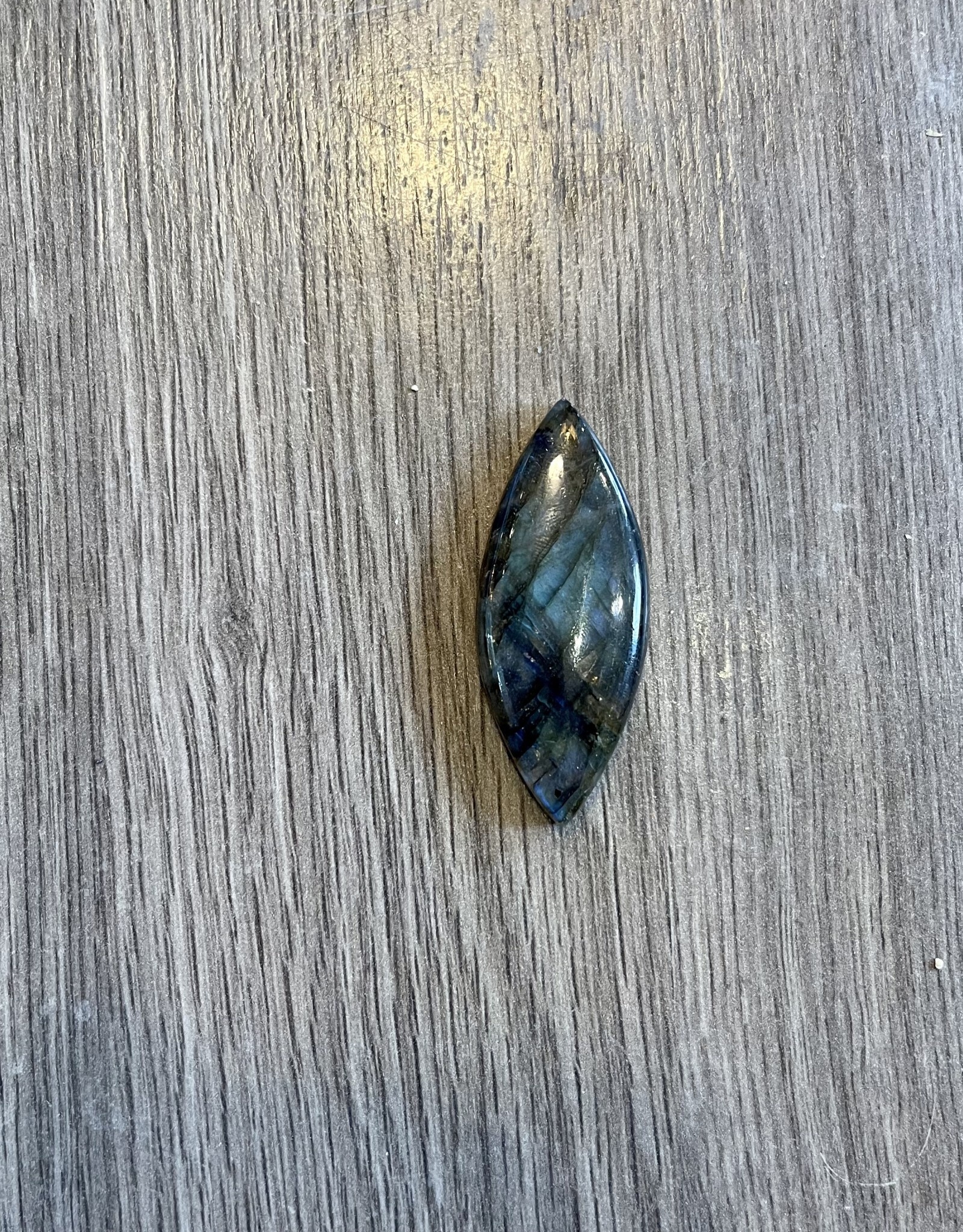 Crystals - Labradorite