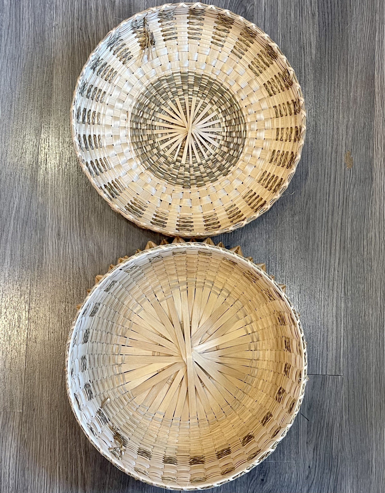 Aboriginal - Black Ash and Sweet Grass Basket - Haudenosaunee - Kahnawake Tribe