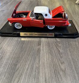 DieCast Car 1957 Ford Thunderbird - Out of Box