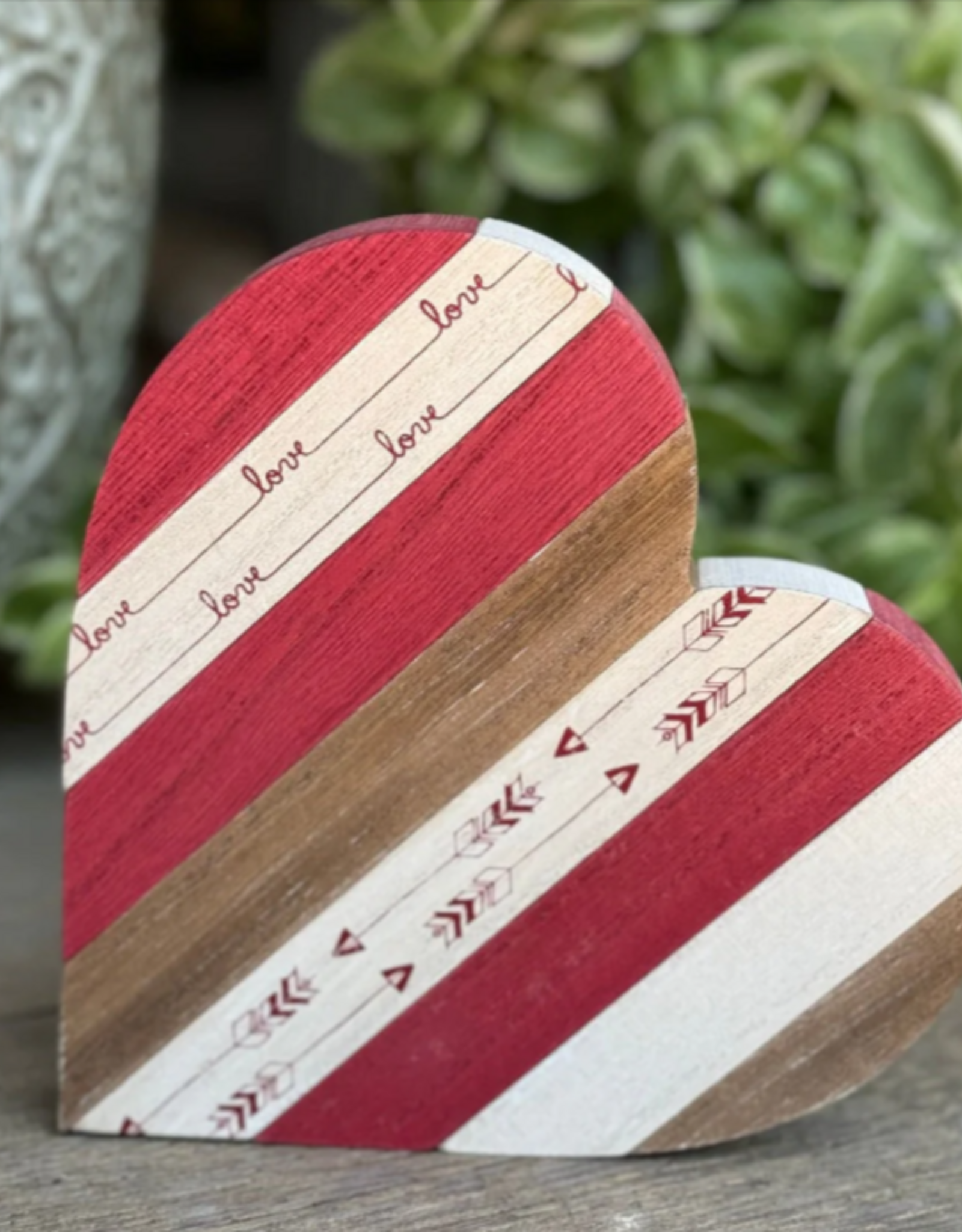 Collins Painting & Design Love Arrow Plank Heart